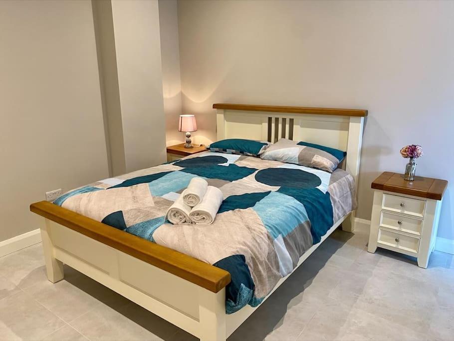 Erne Getaway No.7 Brand New 1 Bed Apartment Enniskillen Exterior foto