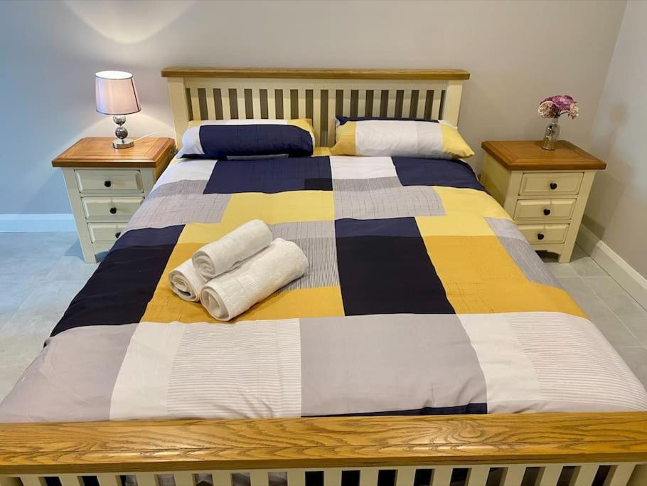 Erne Getaway No.7 Brand New 1 Bed Apartment Enniskillen Exterior foto